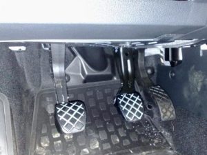 Установка: противоугонные системы на авто, механические охранные системы, блокиратор дверей, мультилок на руль, мультилок на кпп (Одесса)